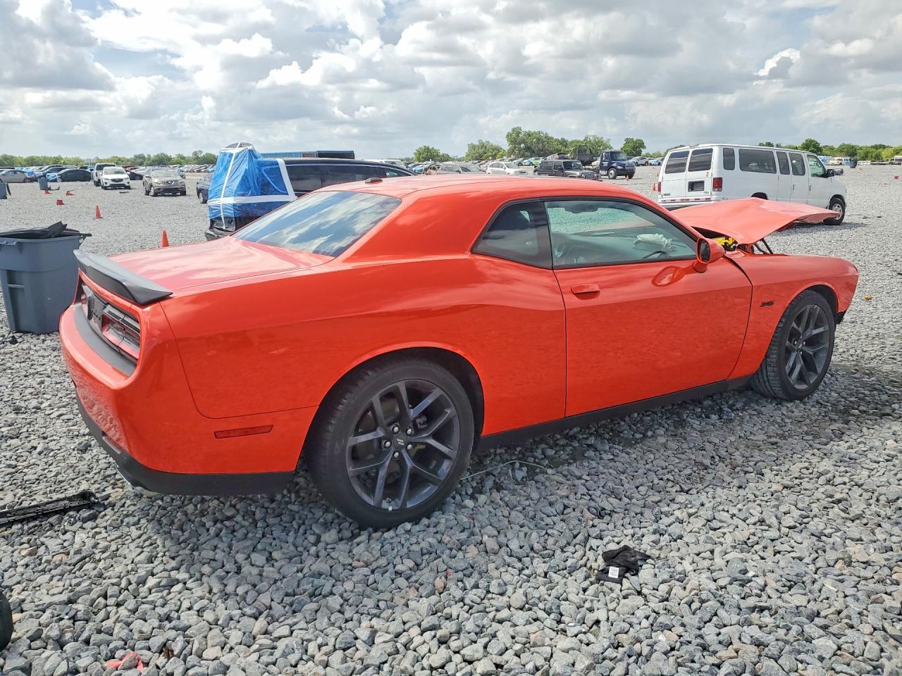 2023 Dodge Challenger R - Фото 3
