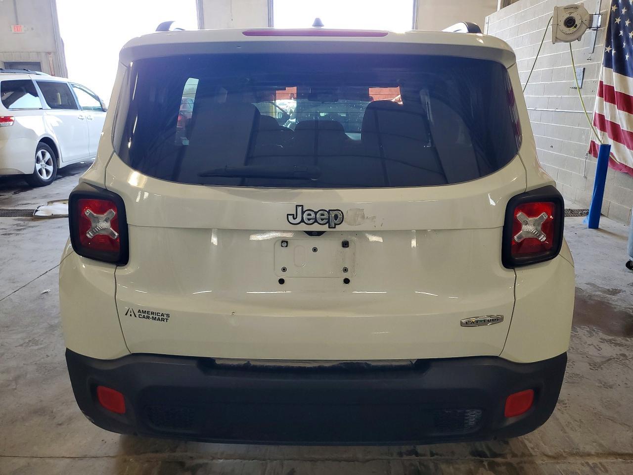 2017 Jeep Renegade Latitude - Фото 6