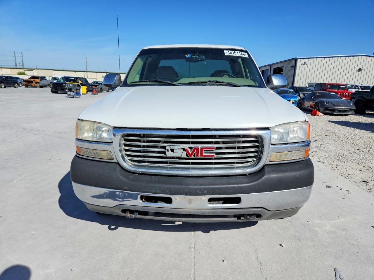 2001 GMC Sierra C2500 Heavy Duty - Image 5