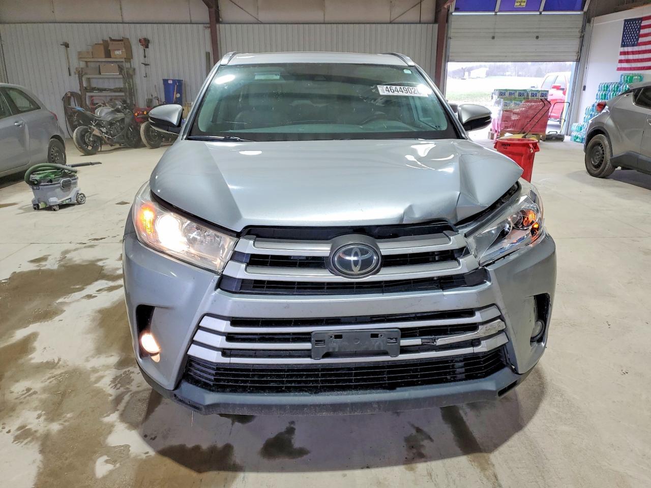 2018 Toyota Highlander Xle - Фото 5
