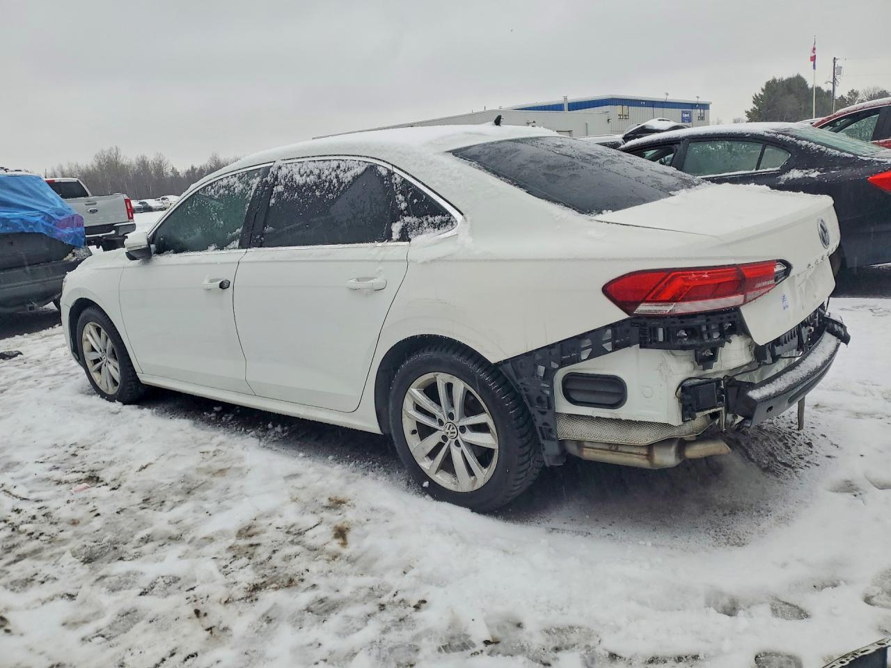 2021 Volkswagen Passat Highline - Фото 2