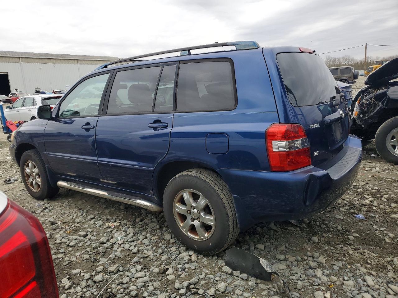 2004 Toyota Highlander Base - Фото 2