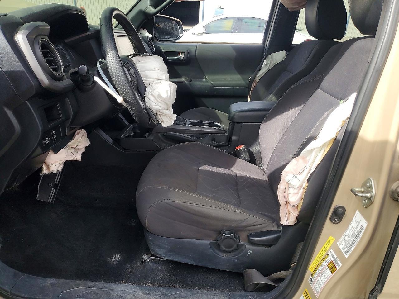 2016 Toyota Tacoma Trd Off-Road - Image 7