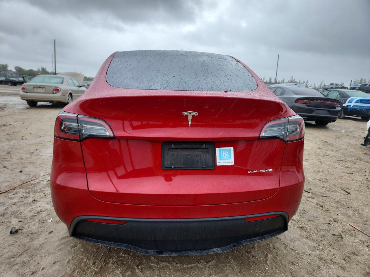 2023 Tesla Model Y - Фото 6