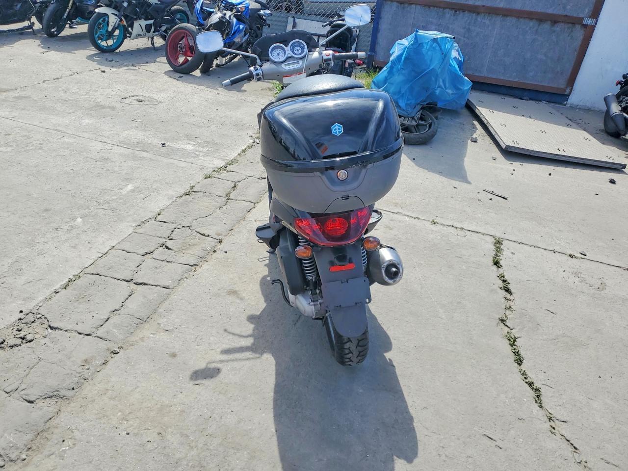 2005 Piaggio Bv 200 - Фото 4
