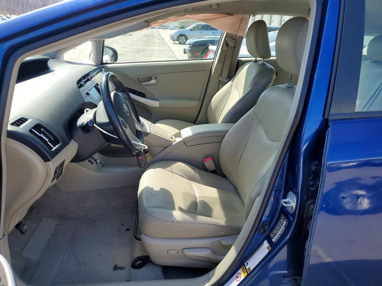 2010 Toyota Prius Iv - Image 7