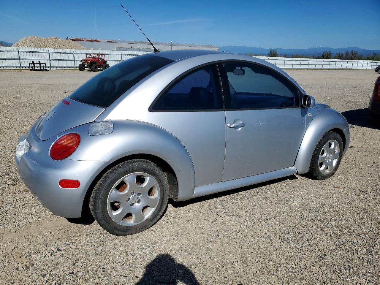 2003 Volkswagen New Beetle Gls Tdi - Image 3