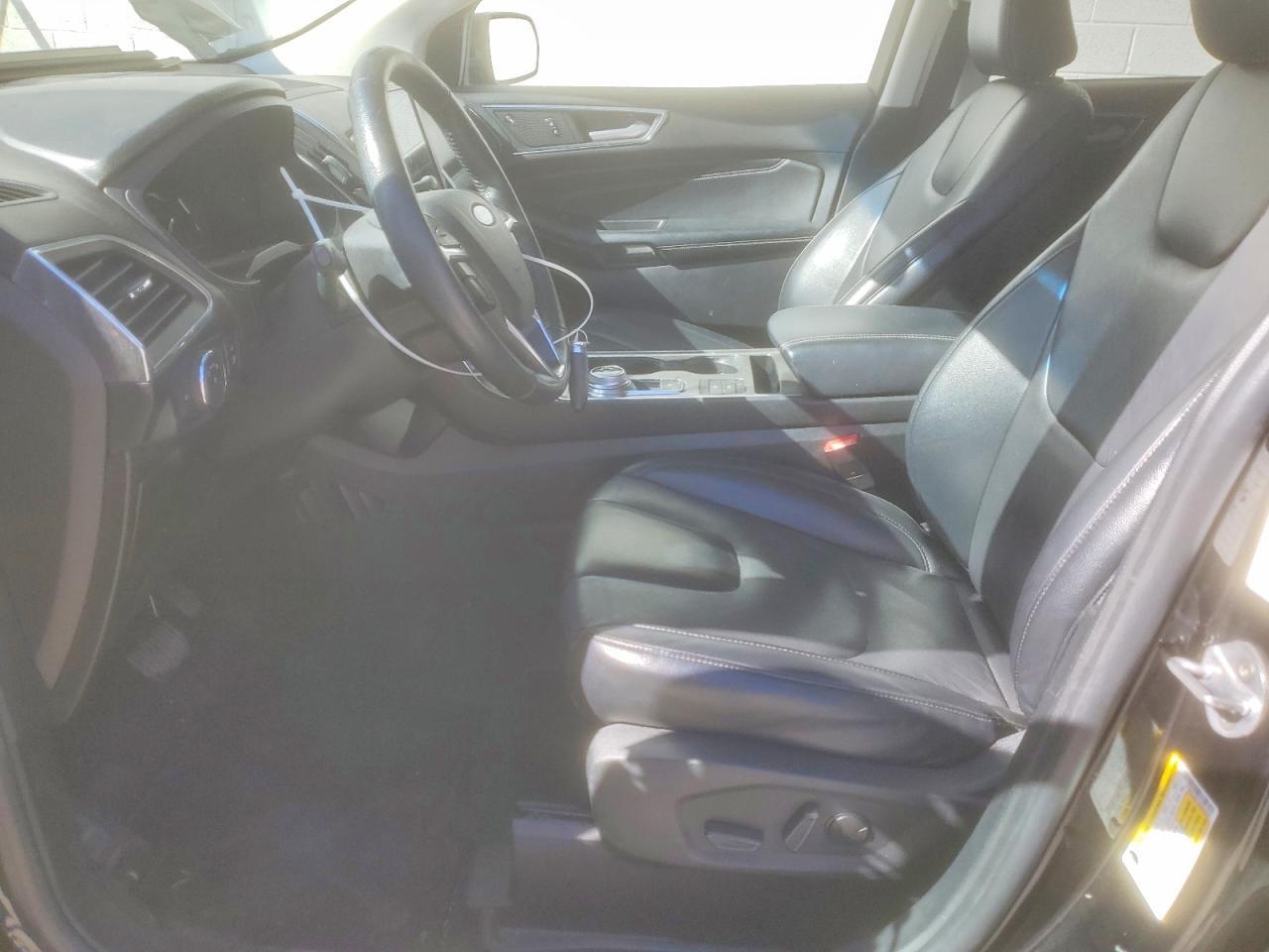 2022 Ford Edge - Фото 7