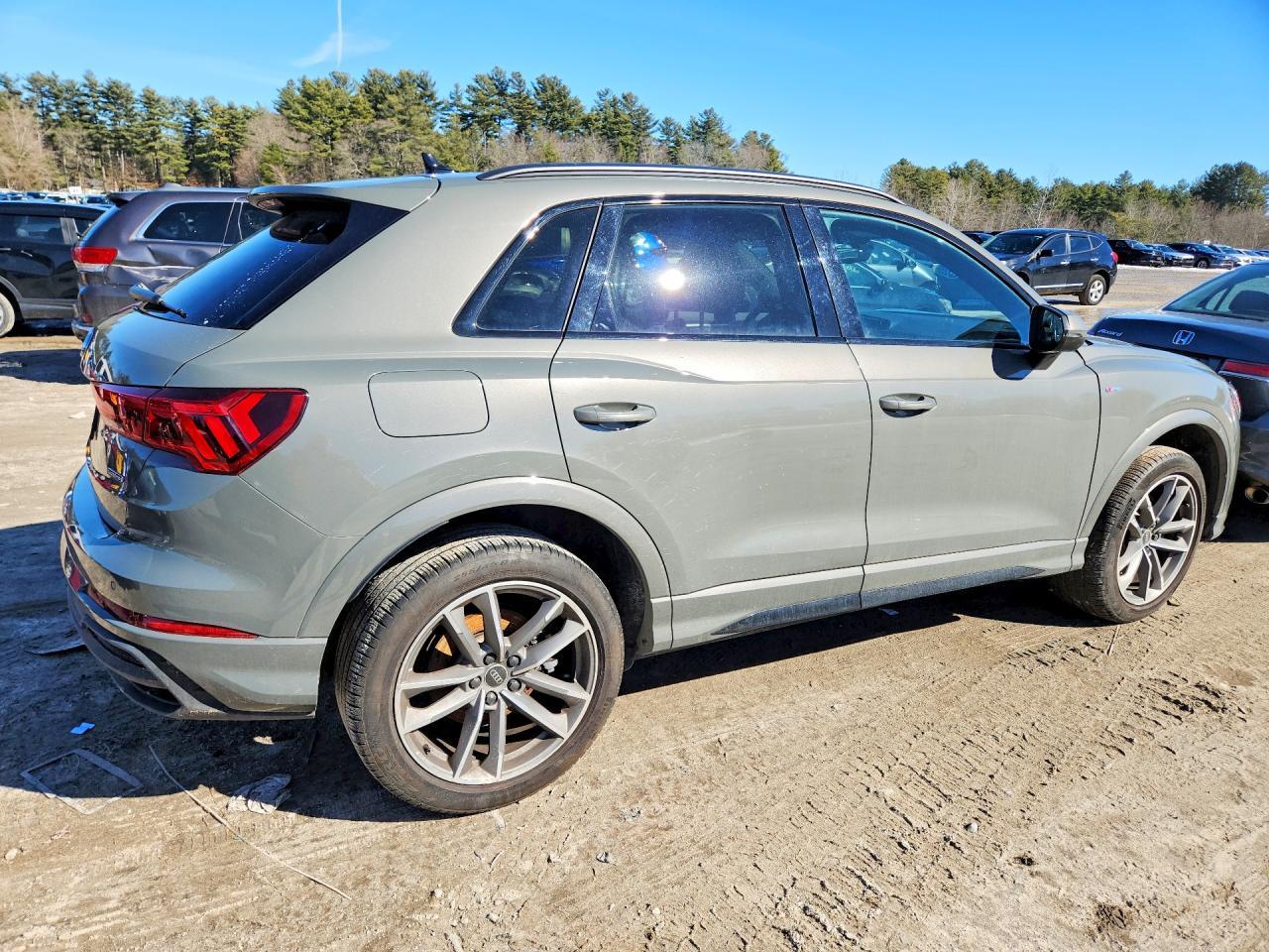 2023 Audi Q3 Premium Plus S Line 45 - Фото 3
