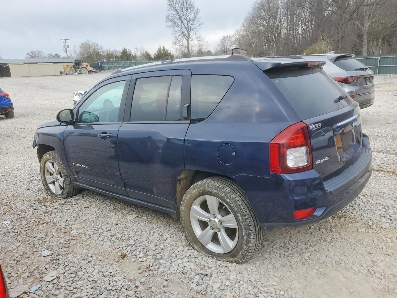 2016 Jeep Compass Sport - Фото 2