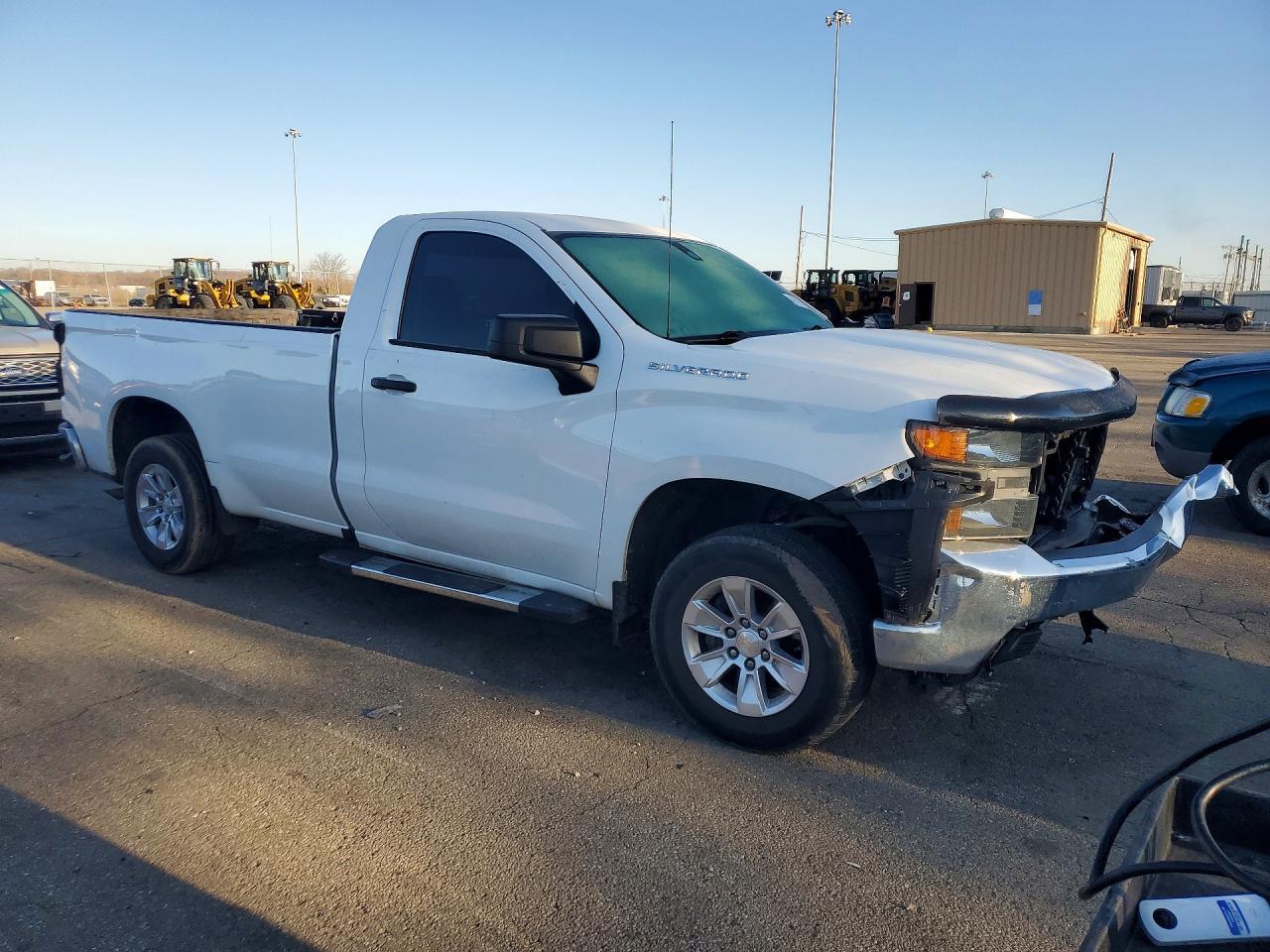 2020 Chevrolet Silverado C1500 - Фото 4