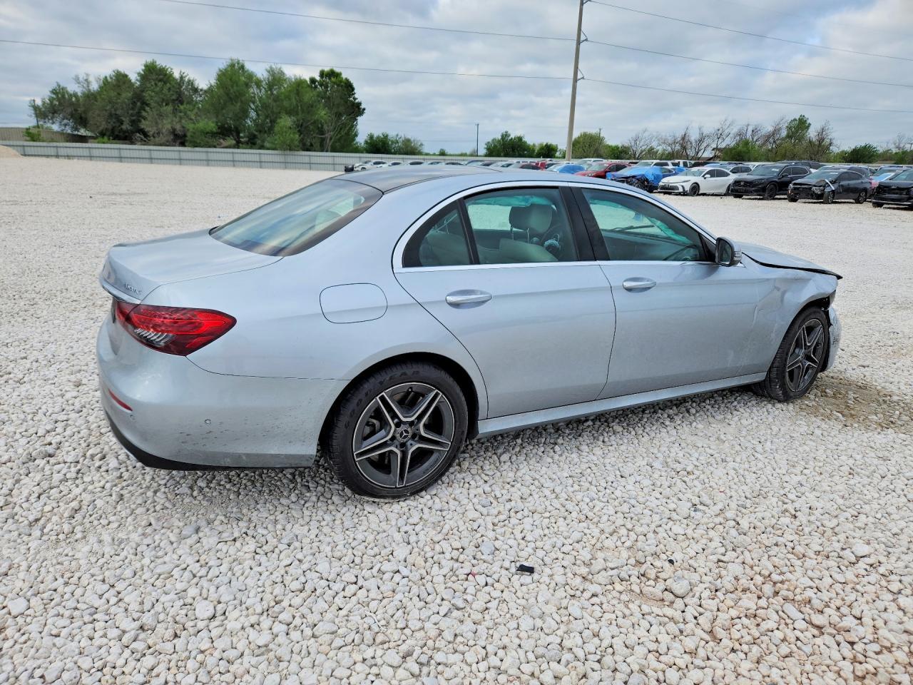 2021 Mercedes-Benz E 450 4Matic - Image 3