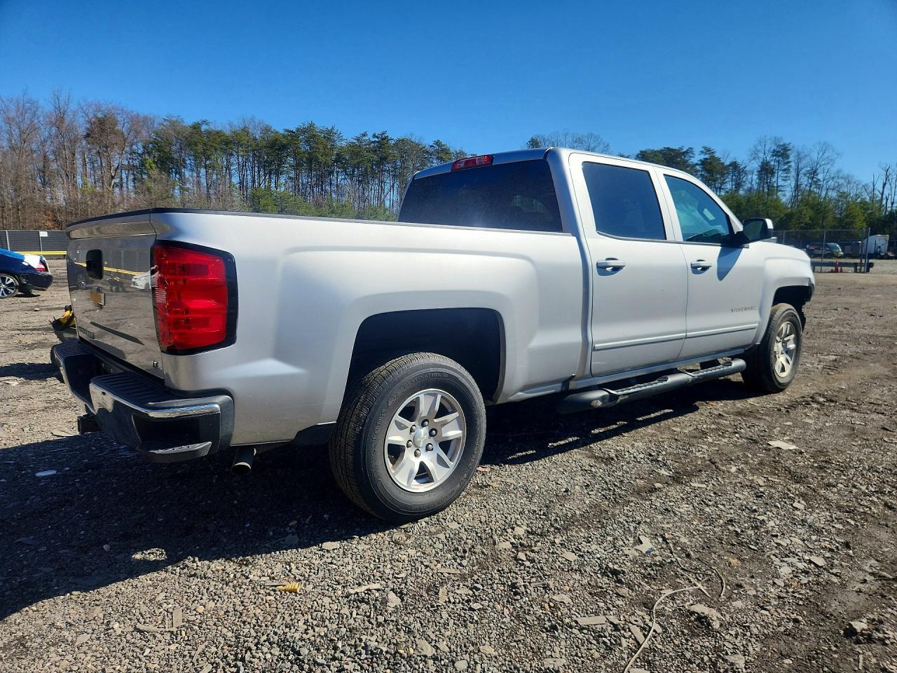 2018 Chevrolet Silverado C1500 Lt - Image 3