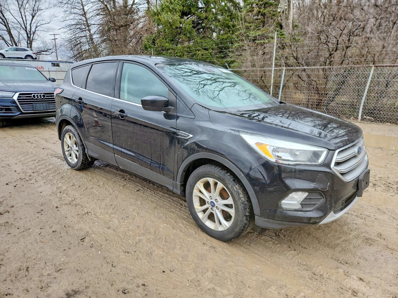 2017 Ford Escape Se - Фото 4