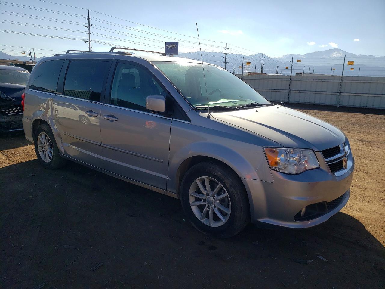 2017 Dodge Grand Caravan Sxt - Фото 4