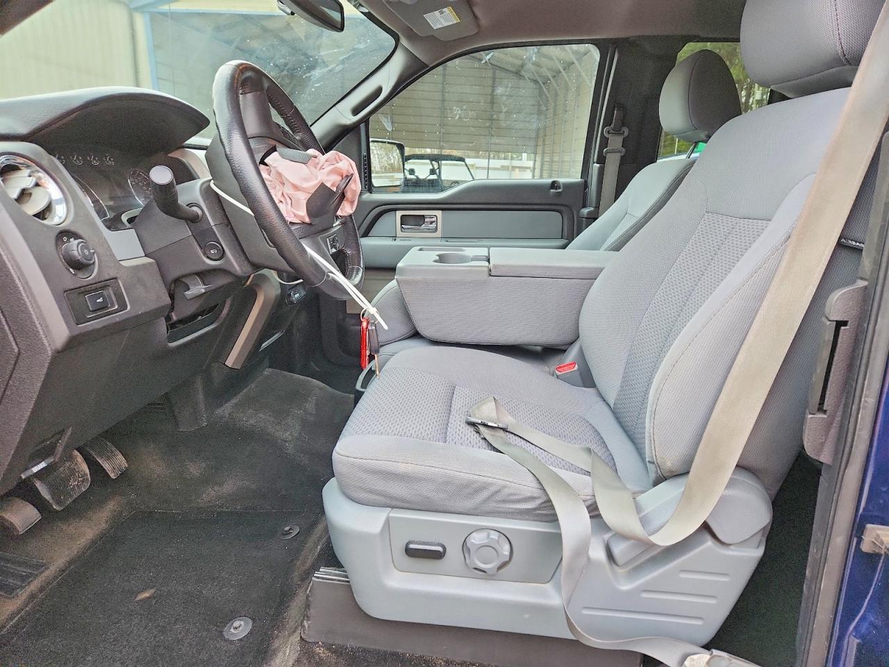 2011 Ford F150 Super Cab - Фото 7