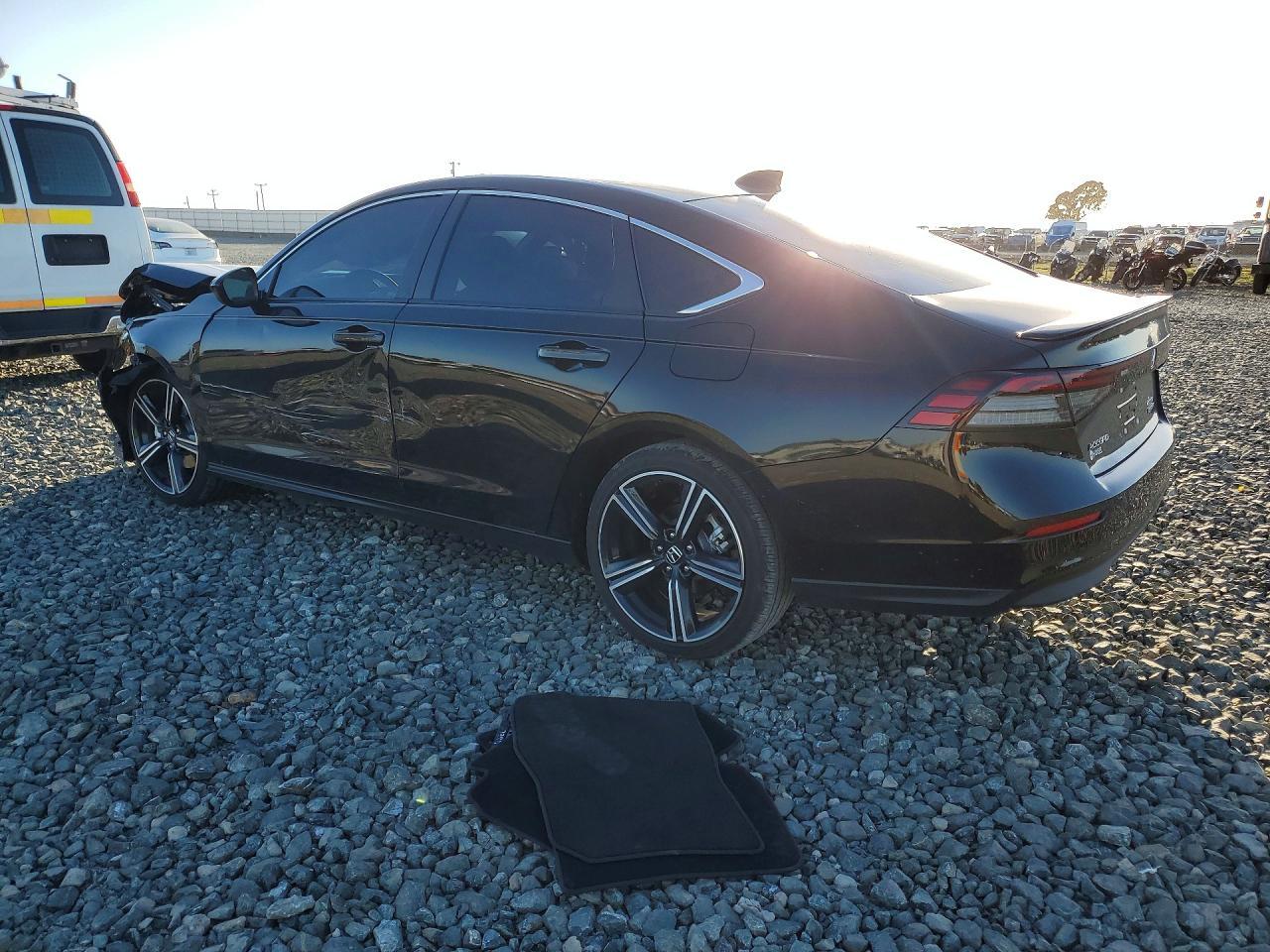 2025 Honda Accord Hybrid Sport - Фото 2
