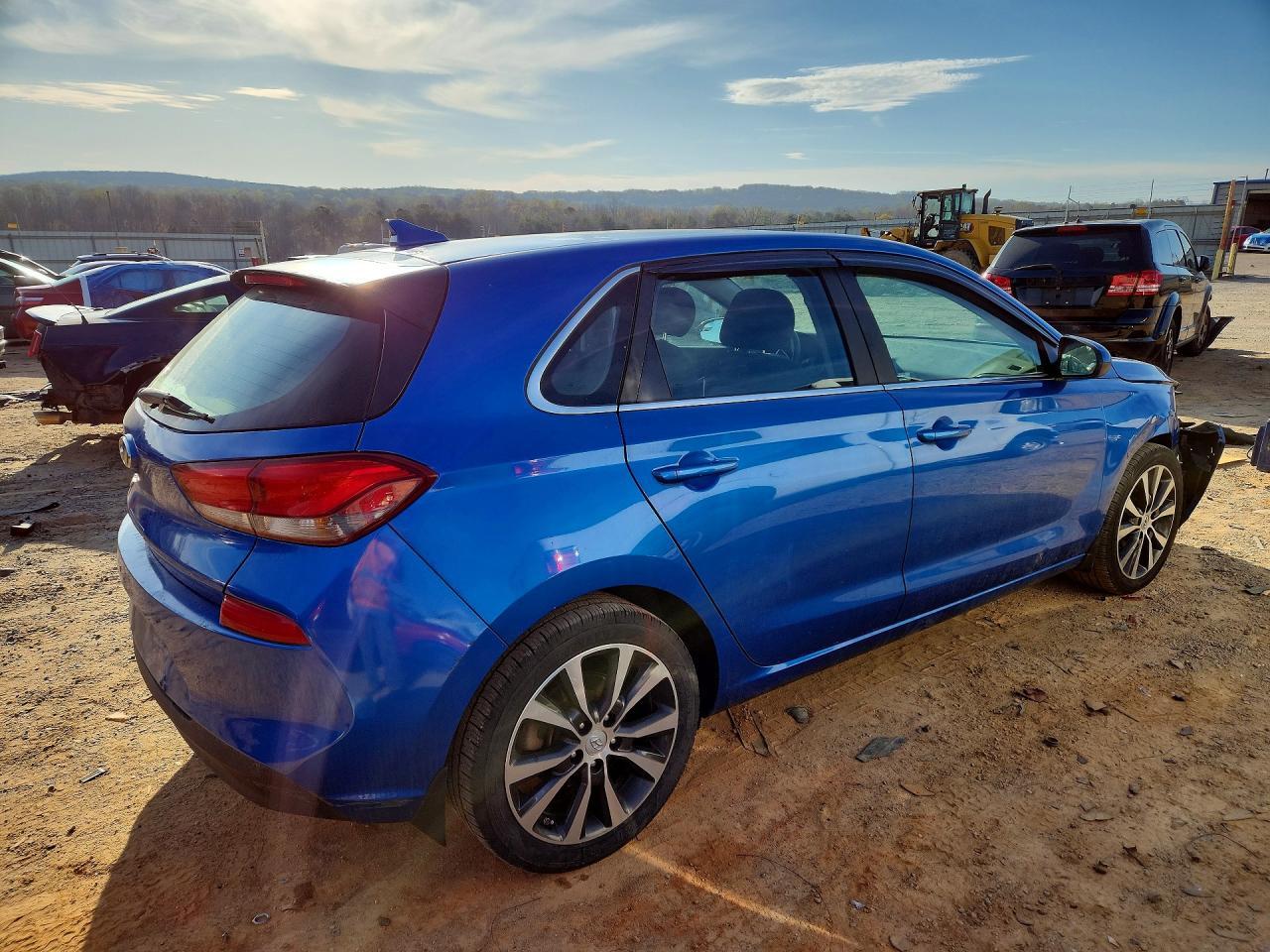 2018 Hyundai Elantra Gt Base - Фото 3