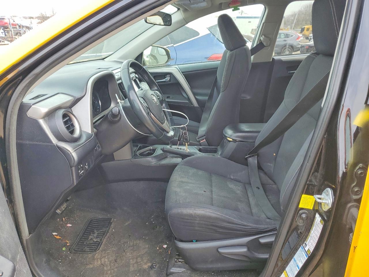 2016 Toyota Rav4 Xle - Image 7