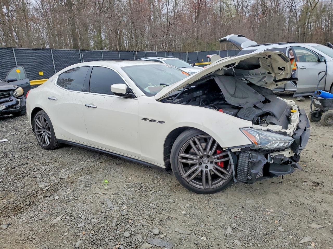 2017 Maserati Ghibli Luxury - Image 4