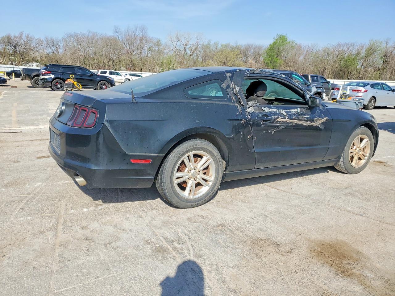 2013 Ford Mustang - Image 3