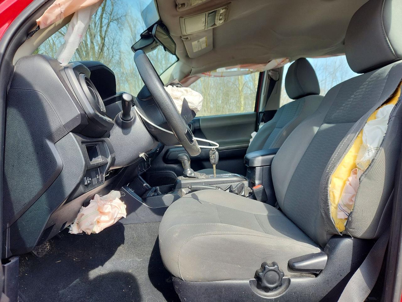 2018 Toyota Tacoma Sr V6 - Фото 7