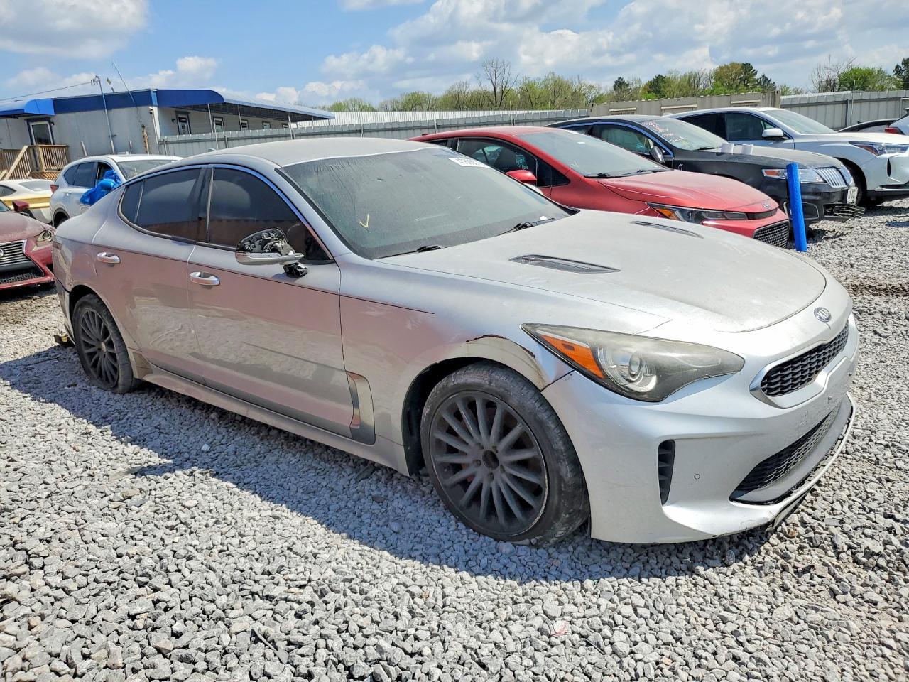 2018 Kia Stinger Base - Image 4