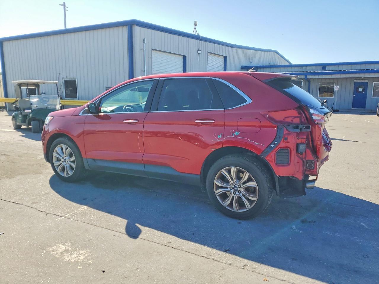 2022 Ford Edge Titanium - Фото 2
