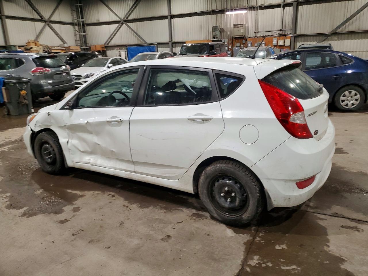 2015 Hyundai Accent Gs - Image 2