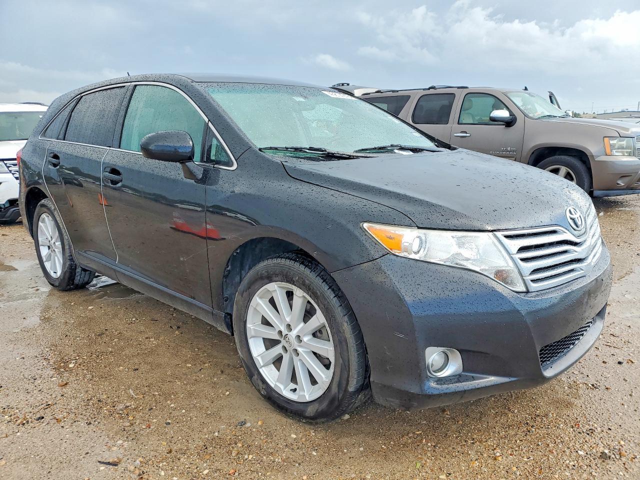 2012 Toyota Venza Le - Image 4