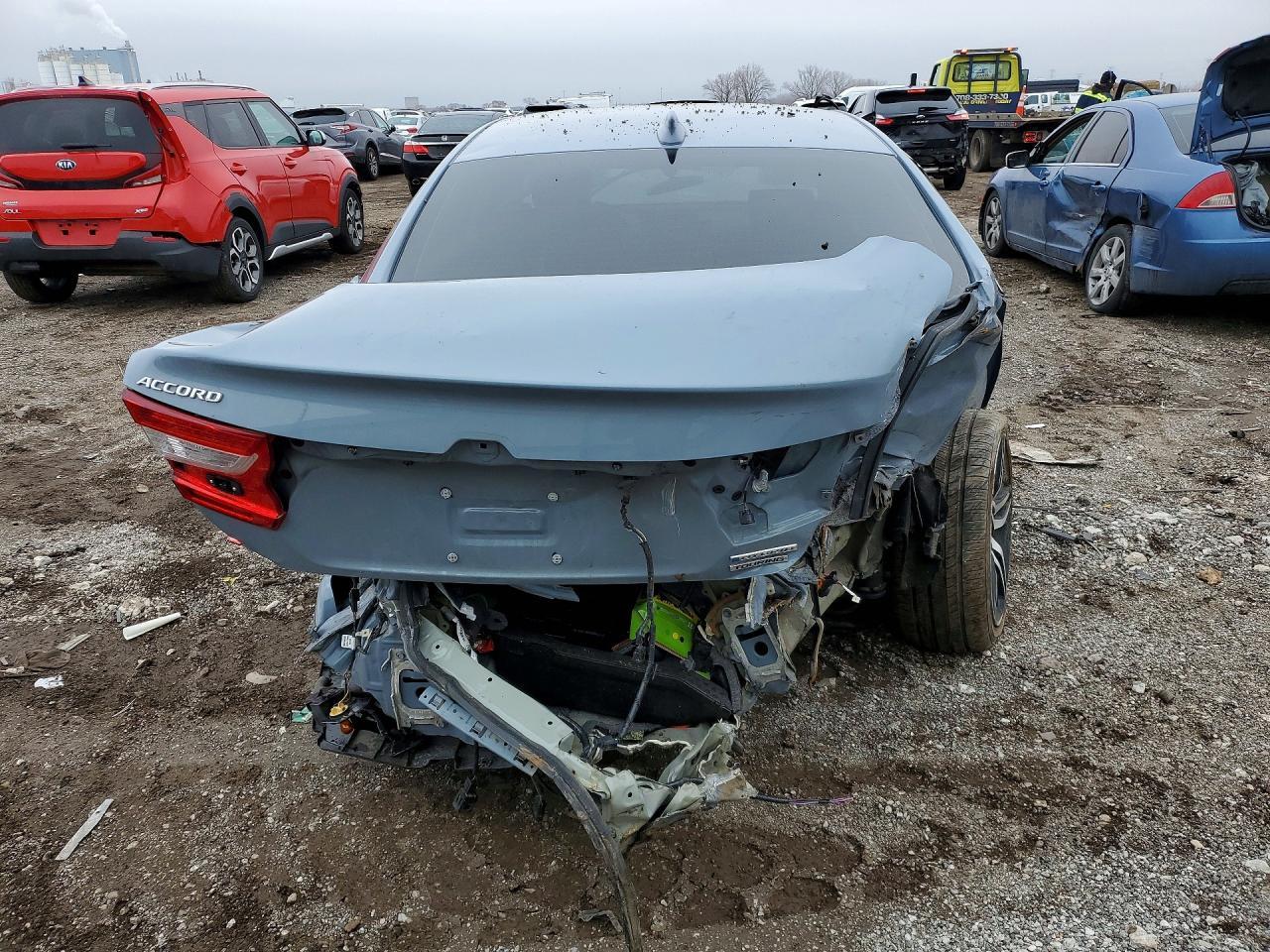 2021 Honda Accord Touring Hybrid - Image 6