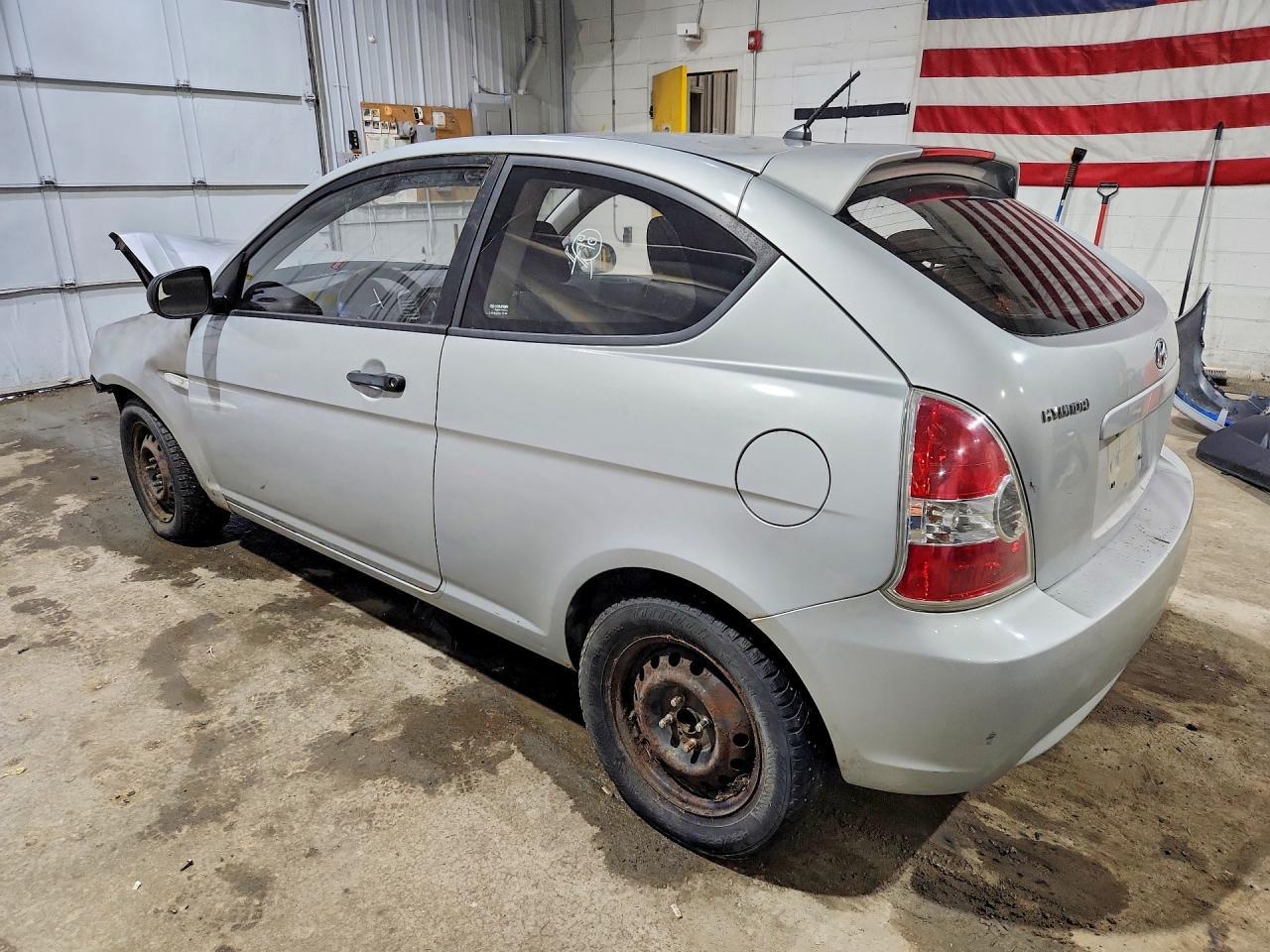 2010 Hyundai Accent Blue - Фото 2
