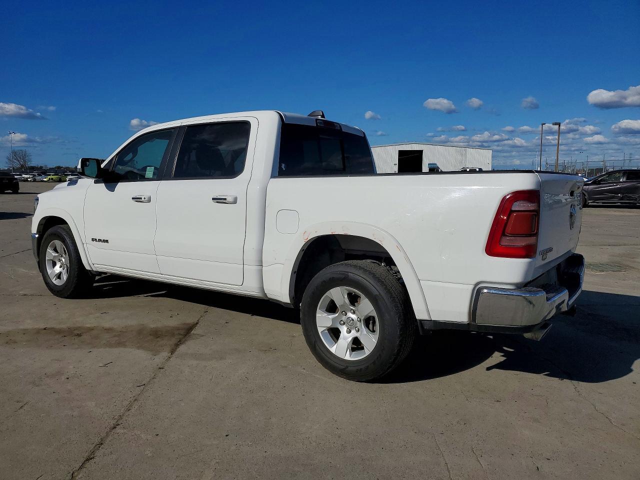 2020 Ram 1500 Laramie - Фото 2