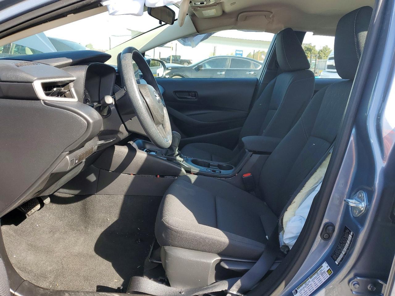 2025 Toyota Corolla Le - Фото 7