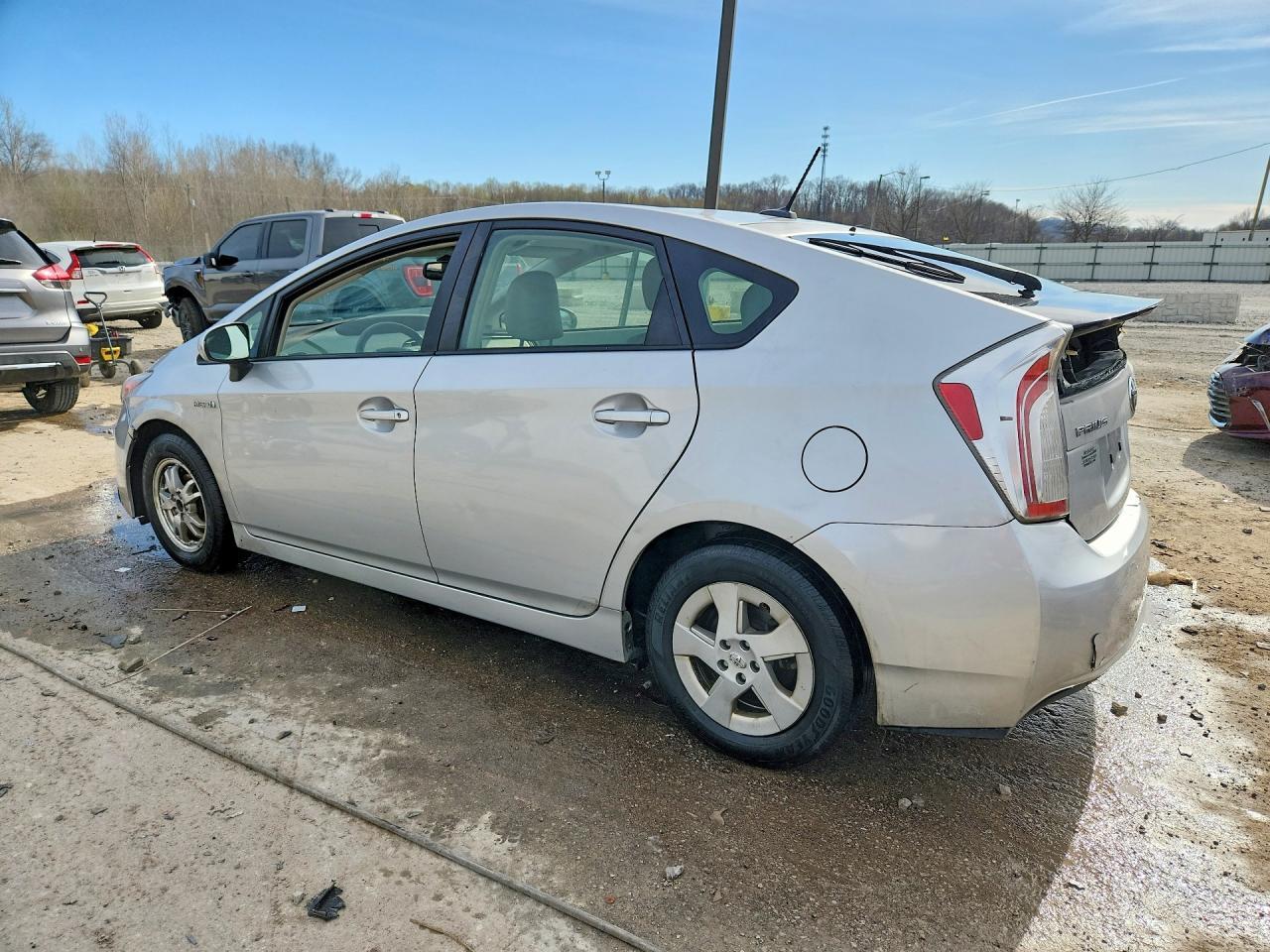 2010 Toyota Prius Iv - Фото 2