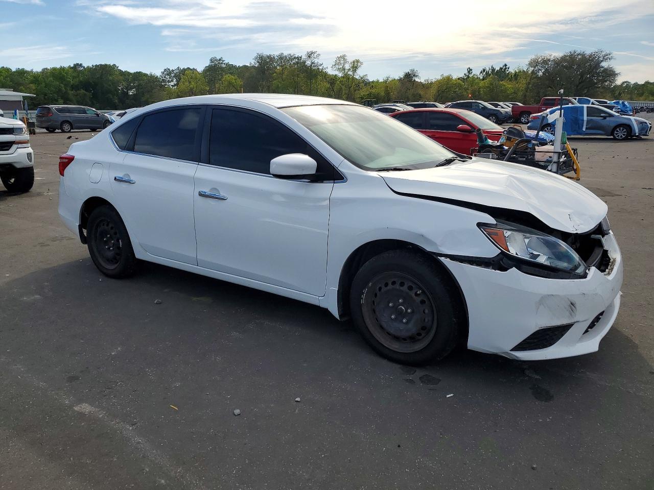 2017 Nissan Sentra S - Фото 4