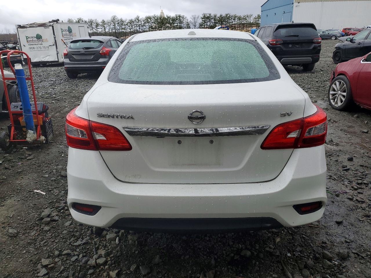 2018 Nissan Sentra S - Фото 6