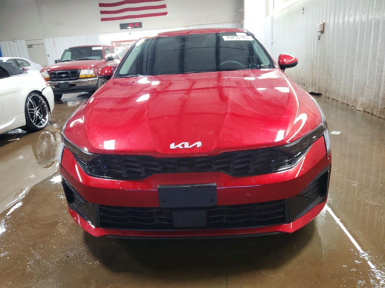 2025 Kia K5 Lxs - Image 5