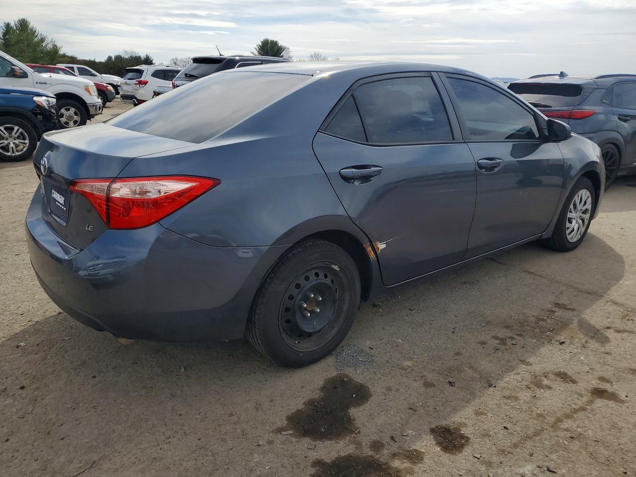 2019 Toyota Corolla Le - Фото 3