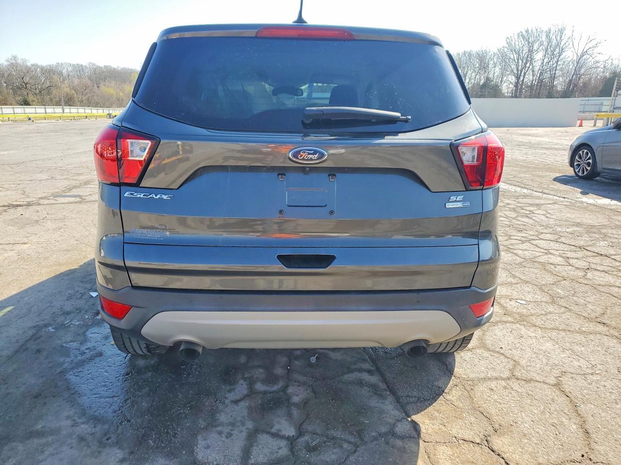 2019 Ford Escape Se - Фото 6