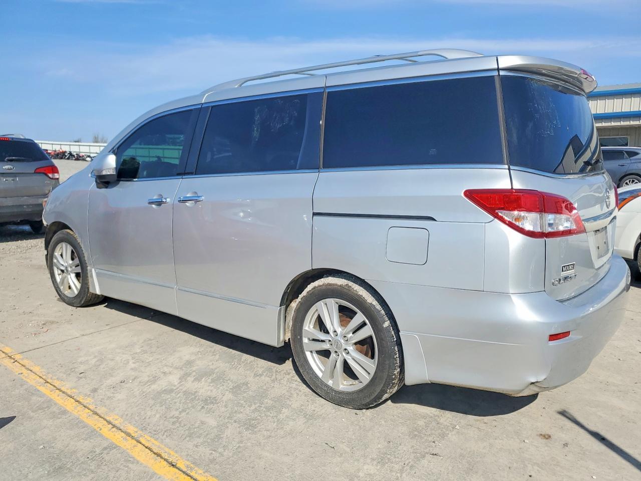 2015 Nissan Quest 3.5 Sl - Фото 2