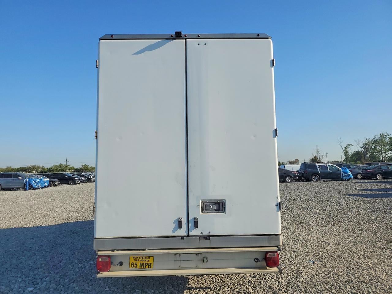 2020 Ford Transit Delivery Truck - Image 6