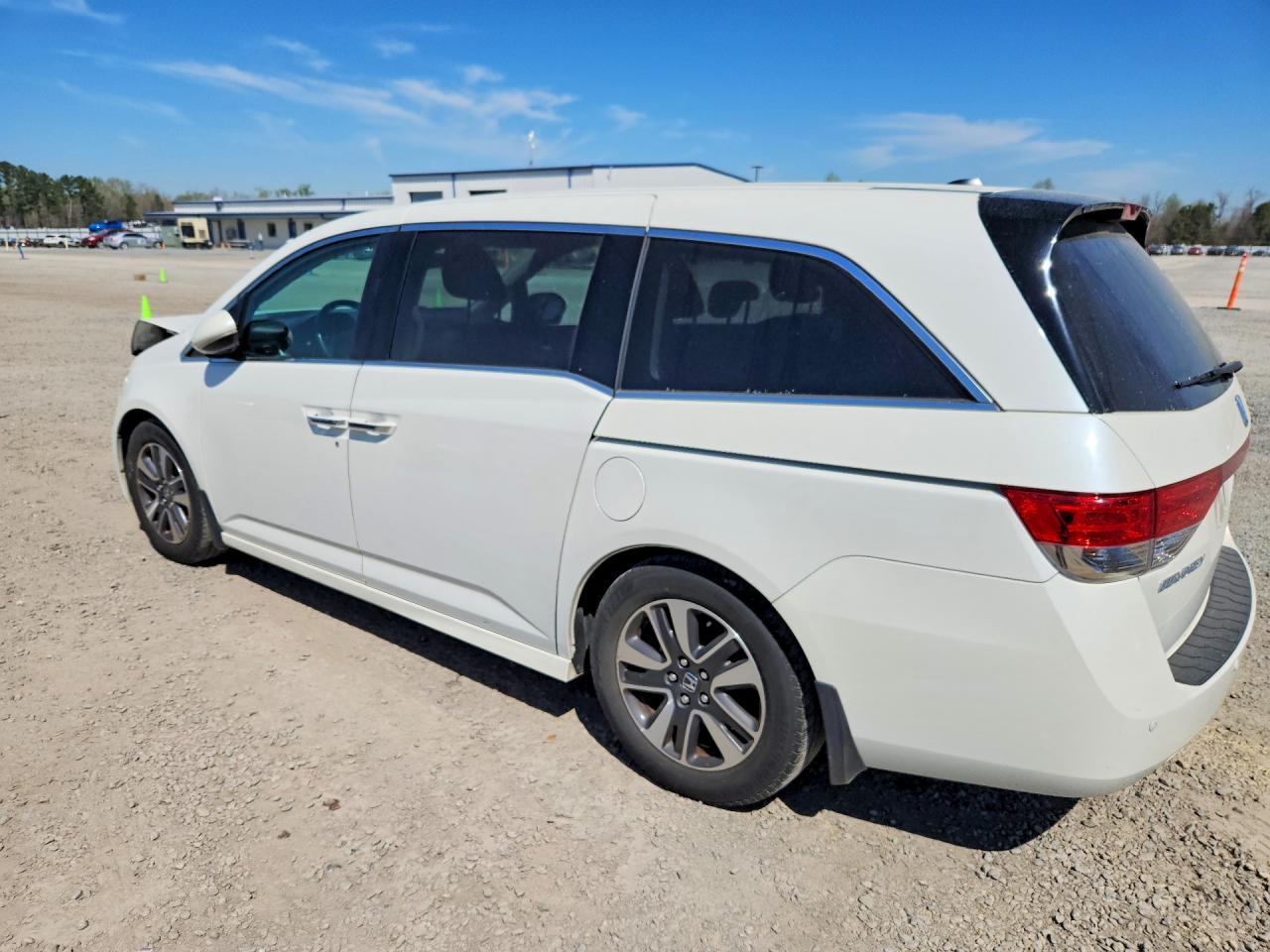 2014 Honda Odyssey Touring - Фото 2