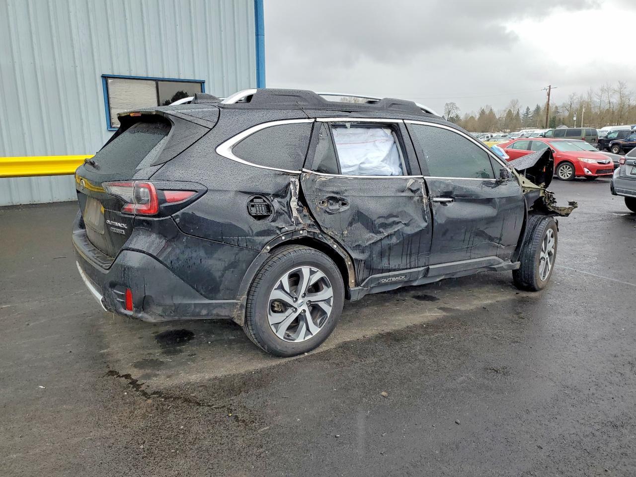 2022 Subaru Outback Touring - Image 3
