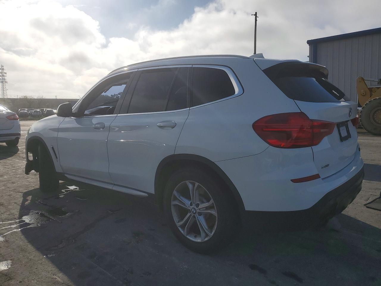 2019 BMW X3 Sdrive30I - Фото 2