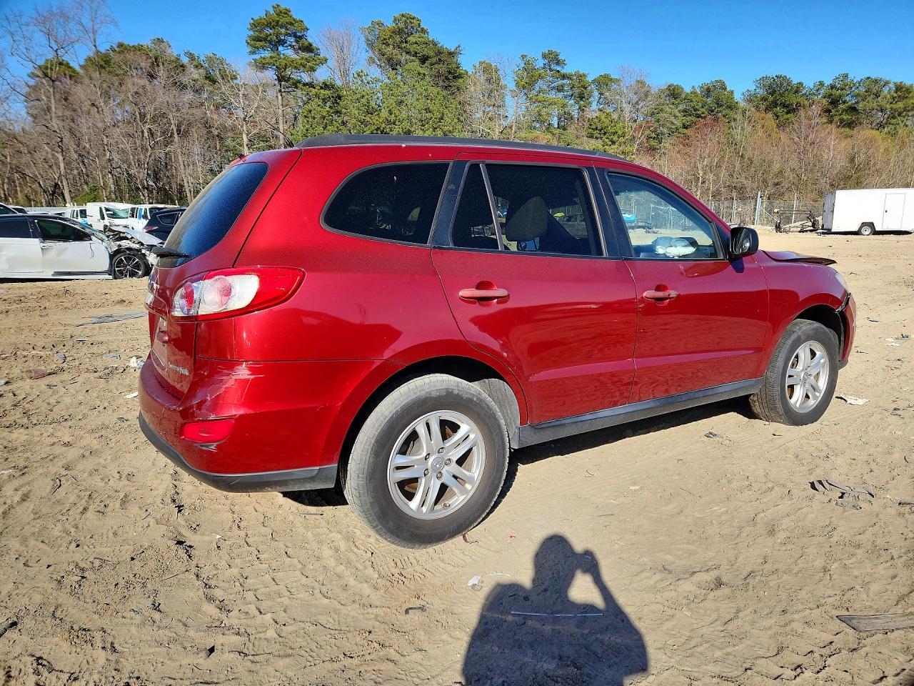 2010 Hyundai Santa Fe - Image 3