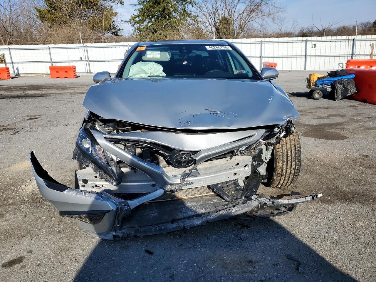 2022 Toyota Camry Se - Фото 5