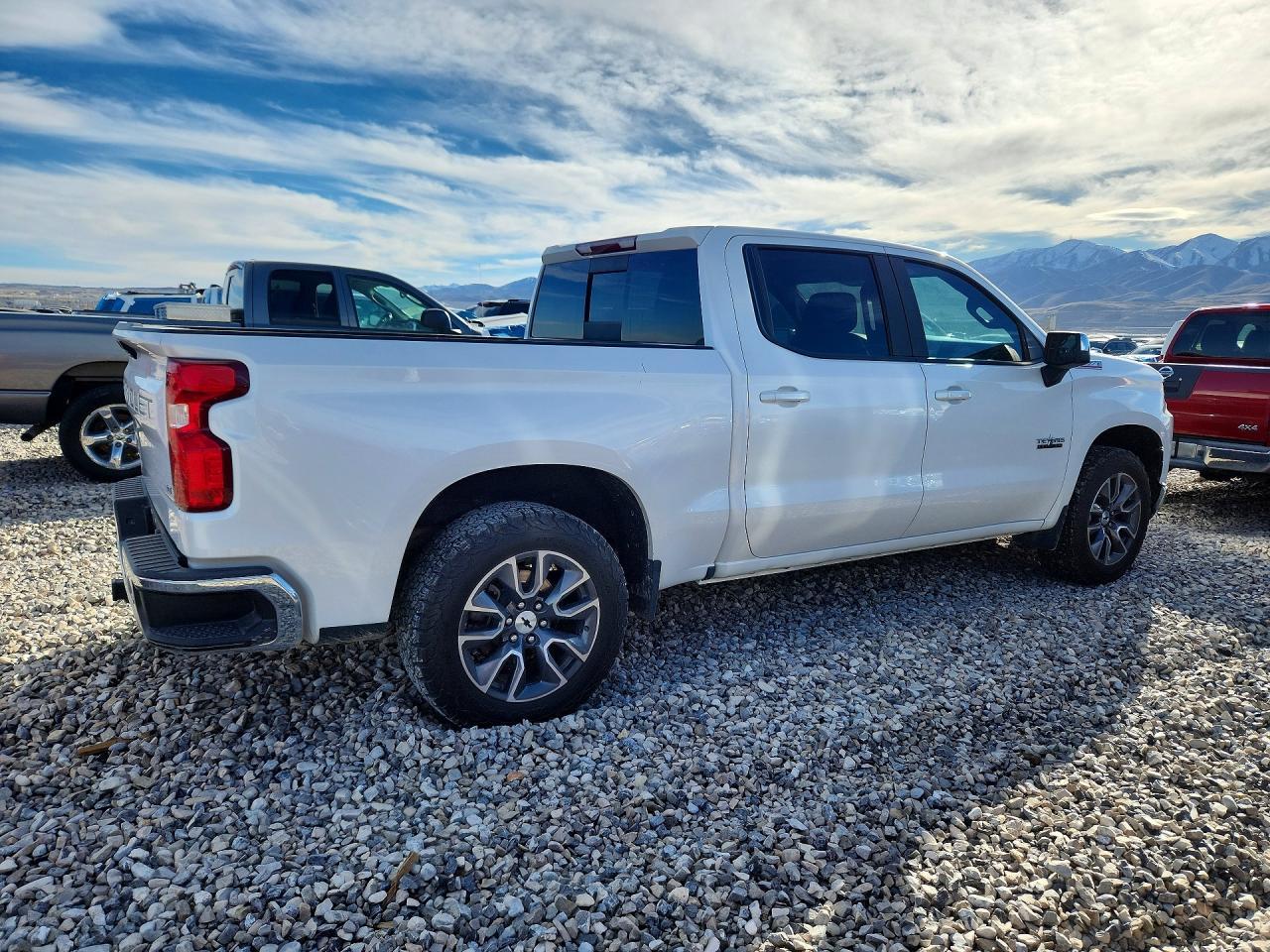 2020 Chevrolet Silverado K1500 Lt - Фото 3