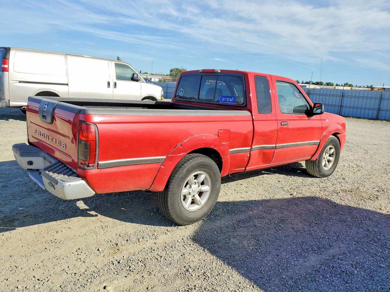 2004 Nissan Frontier - Image 3