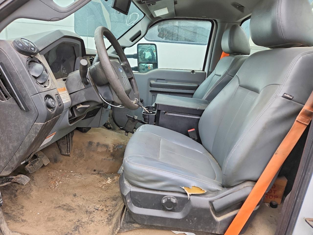 2015 Ford F450 Super Duty - Image 7